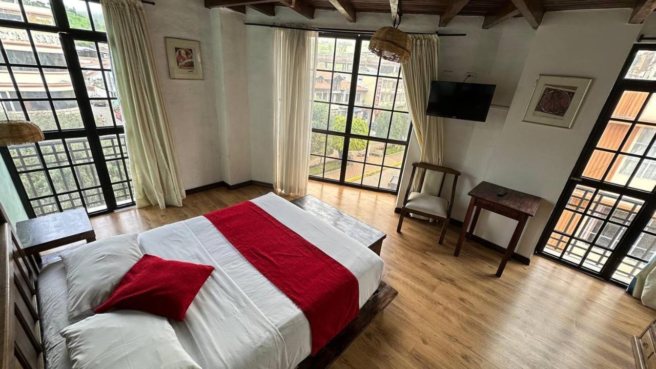 Hotel Noris Alausi Ngoại thất bức ảnh