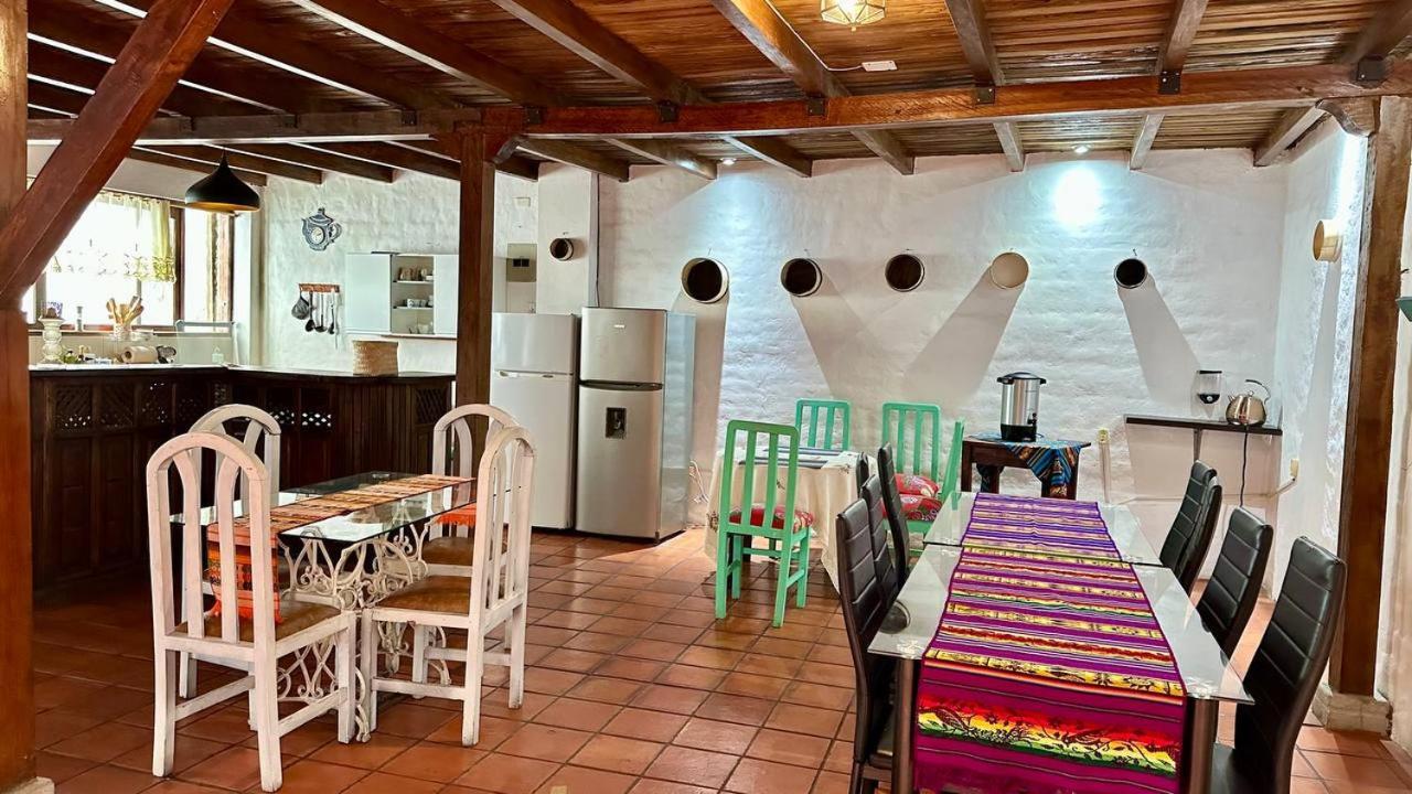 Hotel Noris Alausi Ngoại thất bức ảnh